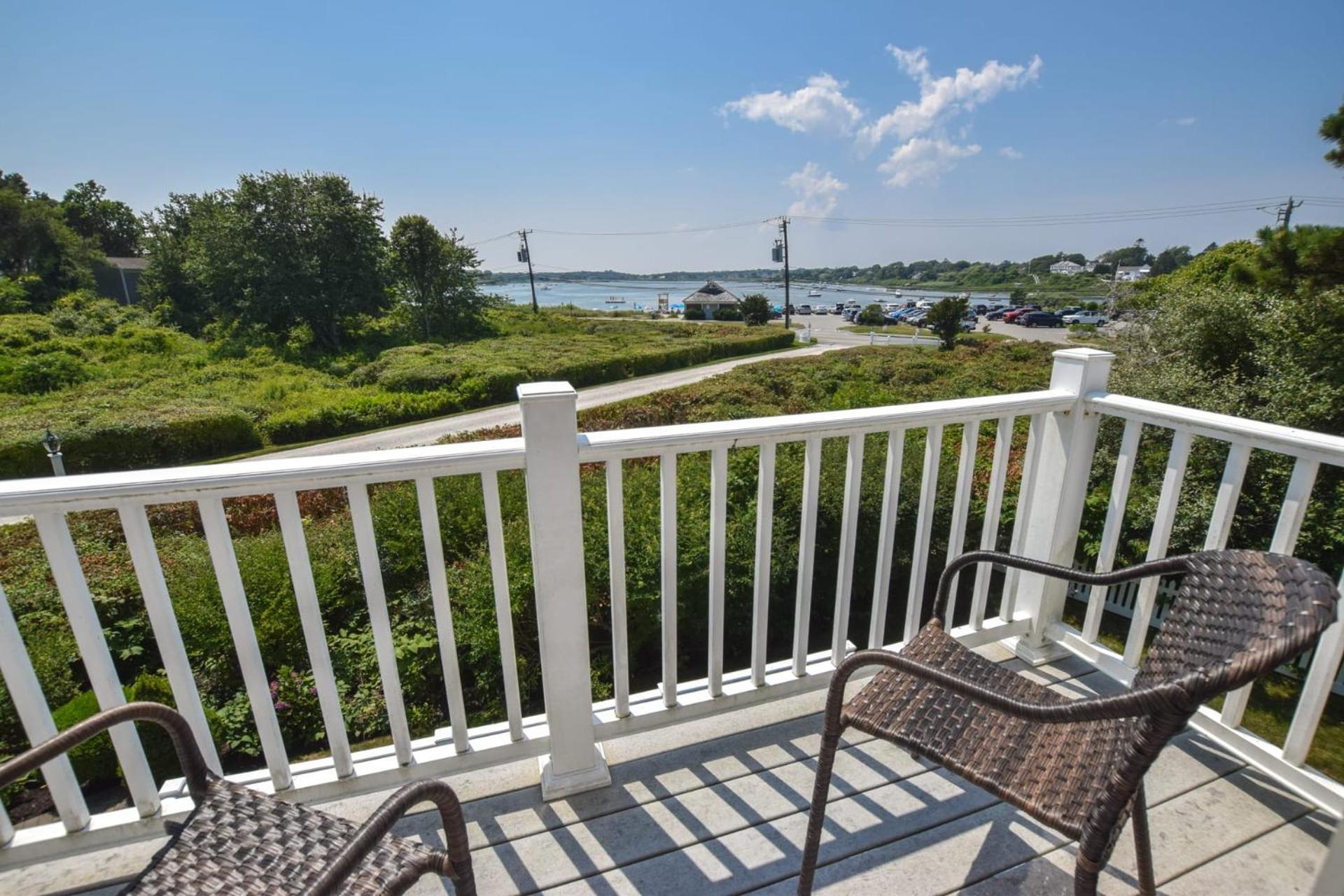 Walk To Oyster Pond And Main Street Chatham Villa Exterior photo